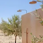 Apart-hotel Roots Nature Living Milos 4*