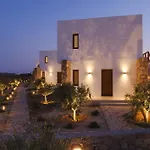 Roots Nature Living Milos 4*