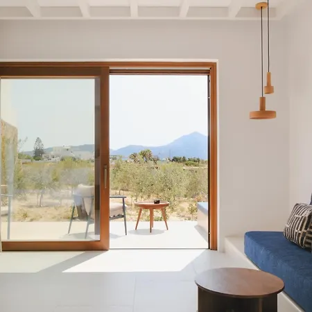 Roots Nature Living Milos 4*