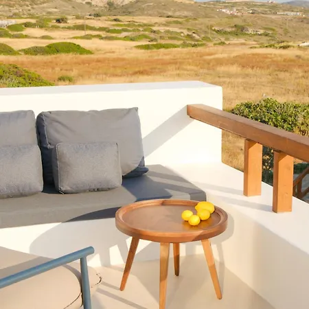 Roots Nature Living Milos 4*