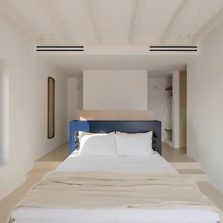 Roots Nature Living Milos 4*