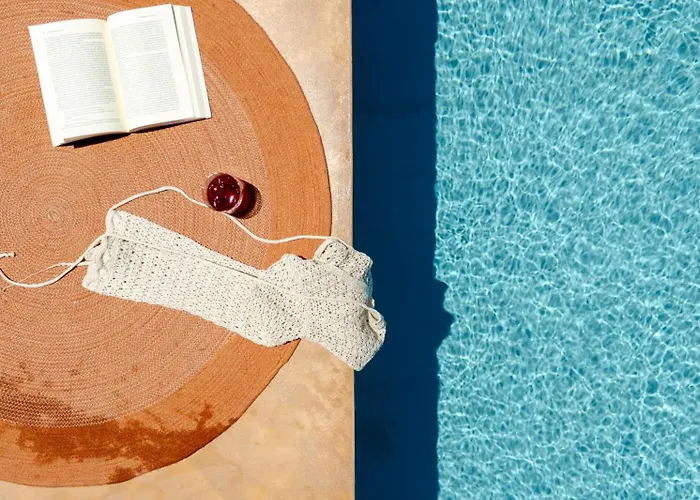 Roots Nature Living Milos