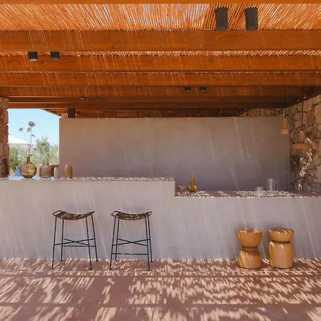 Lägenhetshotell Roots Nature Living Milos 4*