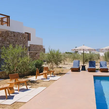 Roots Nature Living Milos 4*