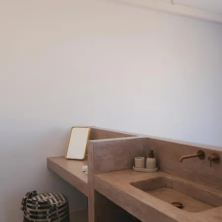 Aparthotel Roots Nature Living Milos