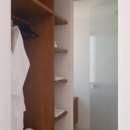 Roots Nature Living Milos Aparthotel 4*