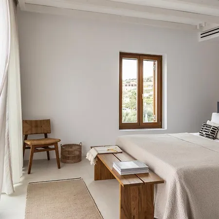 Roots Nature Living Milos 4* Adamantas (Milos)
