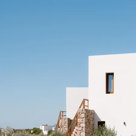 Roots Nature Living Milos
