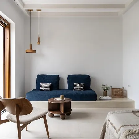 Lejlighedshotel Roots Nature Living Milos Adamantas