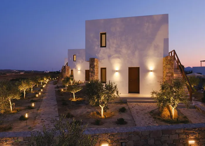 Roots Nature Living Milos 4*