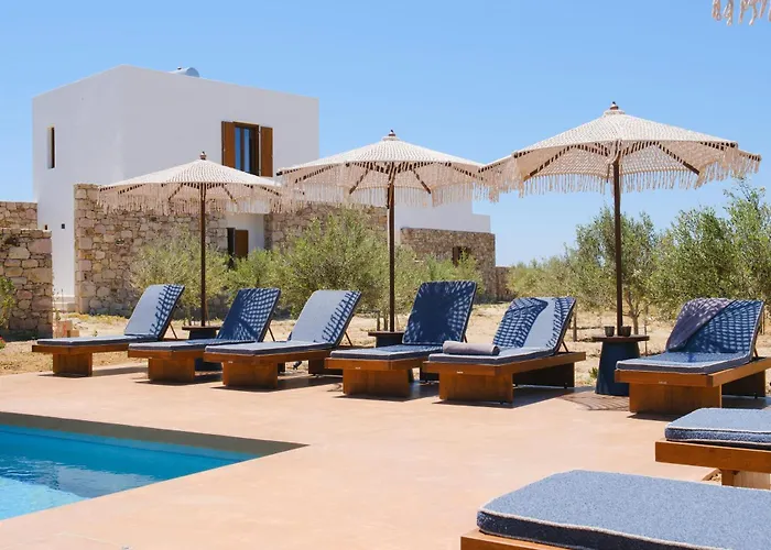 Apartahotel Roots Nature Living Milos Adamantas (Milos)